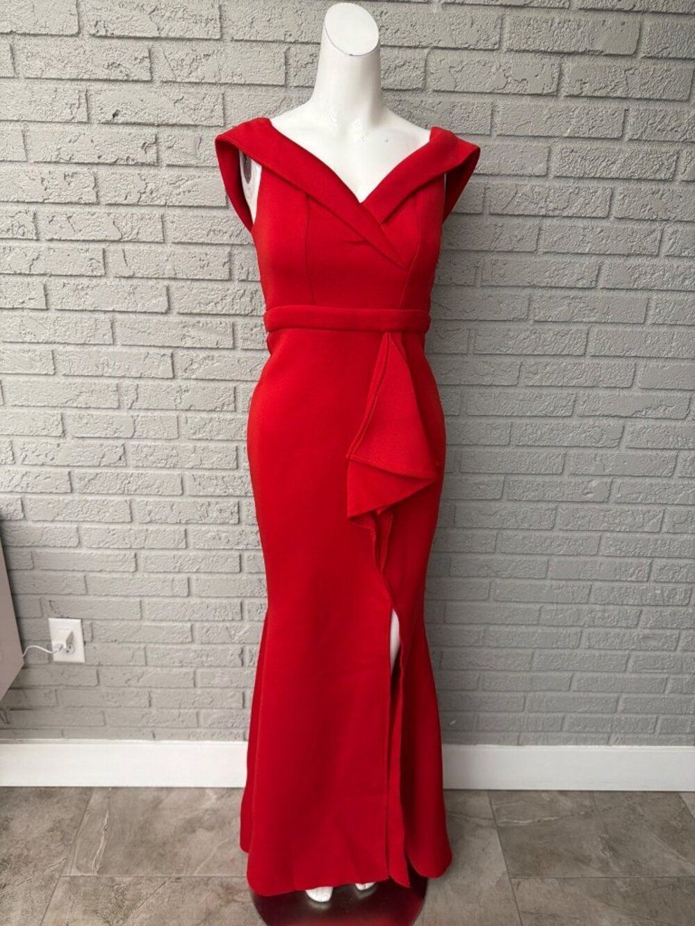 Women’s Red Off Shoulder Ruffle Mermaid Dress Size S